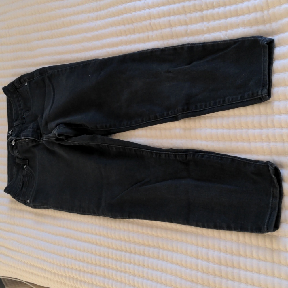 Skinny black pants